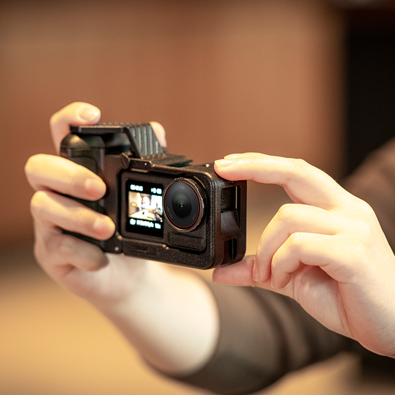 Uchwyt rozszerzający z baterią – Camera Battery Grip recenzja i cena
