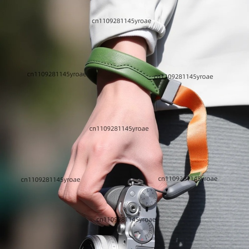 Magnetyczny pasek na nadgarste – Camera Wrist Strap recenzja i cena