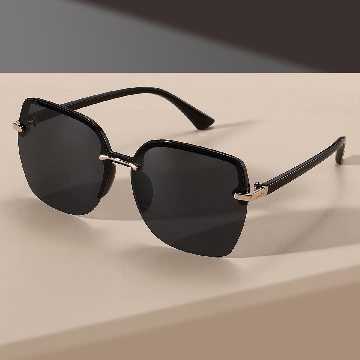 Okulary w stylu retro, minimal – Photography Framing recenzja i cena